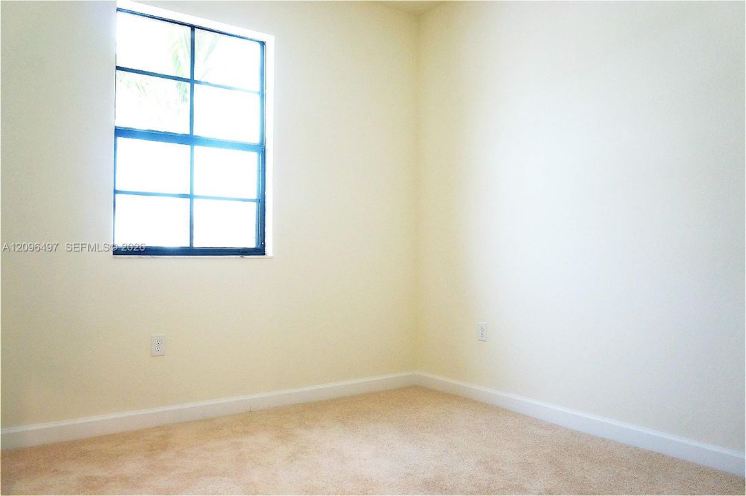 В аренду: $2,950 (3 спален, 2 ванн, 1668 Квадратных фут)
