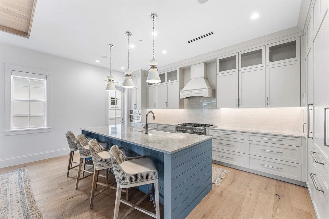 013-140Southeast1stAvenue-DelrayBeach-FL