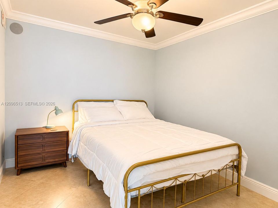 В аренду: $4,300 (2 спален, 2 ванн, 1121 Квадратных фут)