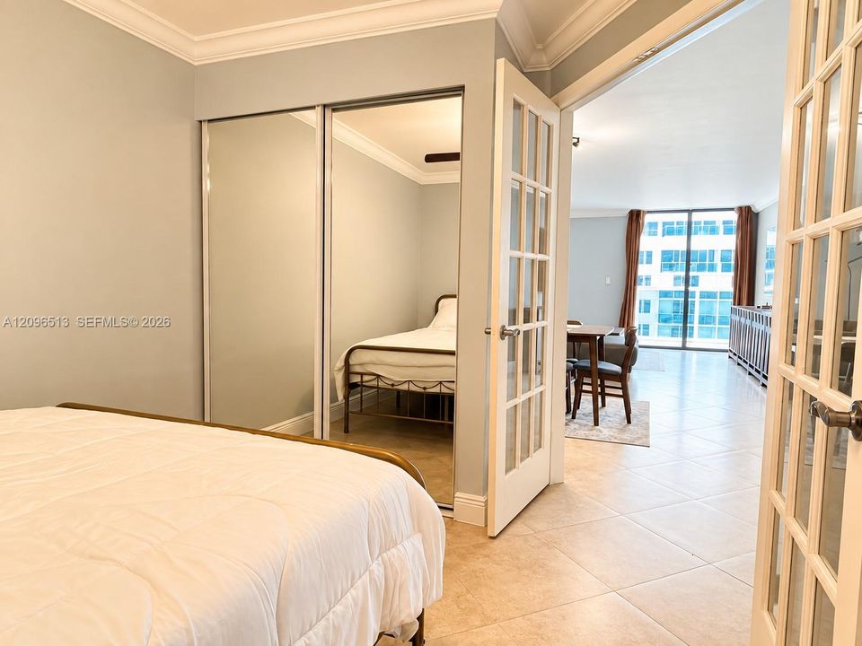 В аренду: $4,300 (2 спален, 2 ванн, 1121 Квадратных фут)