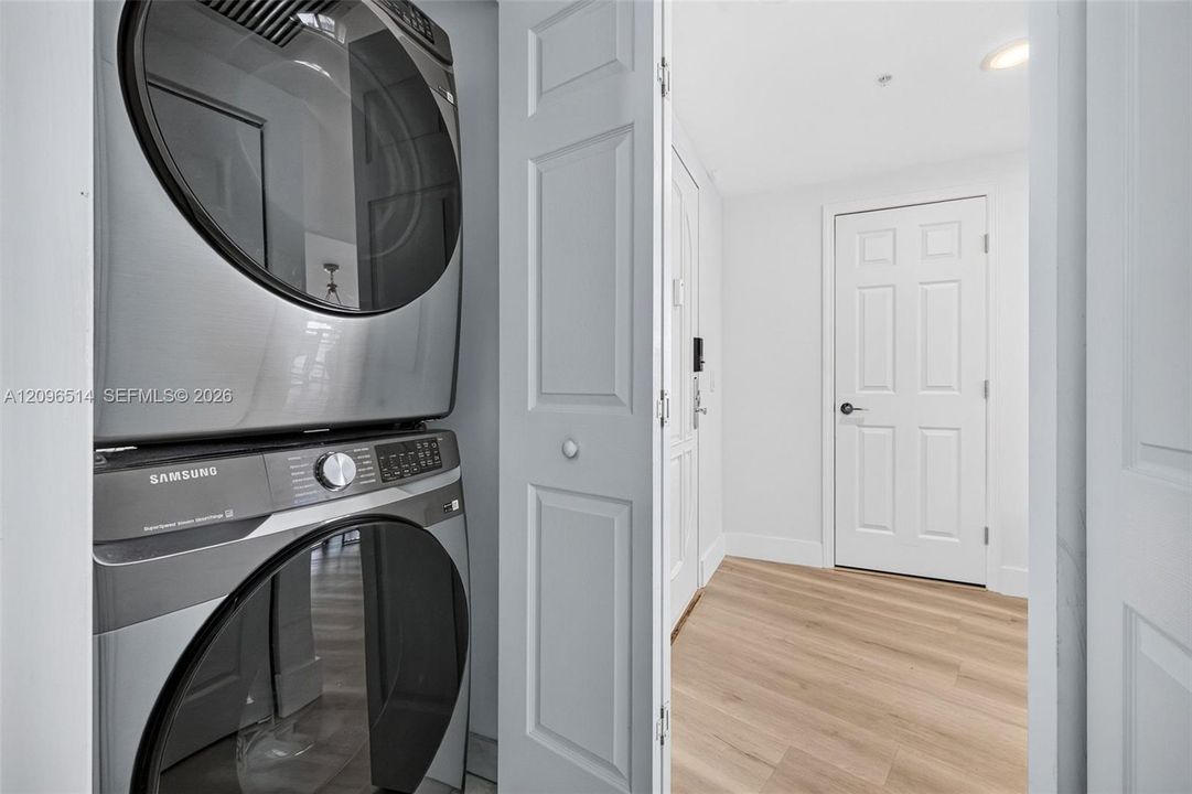 На продажу: $1,199,000 (3 спален, 2 ванн, 1870 Квадратных фут)