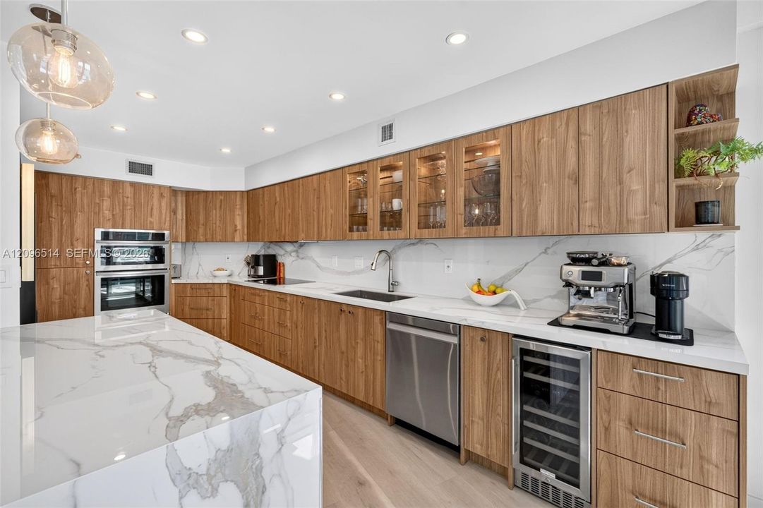 На продажу: $1,199,000 (3 спален, 2 ванн, 1870 Квадратных фут)