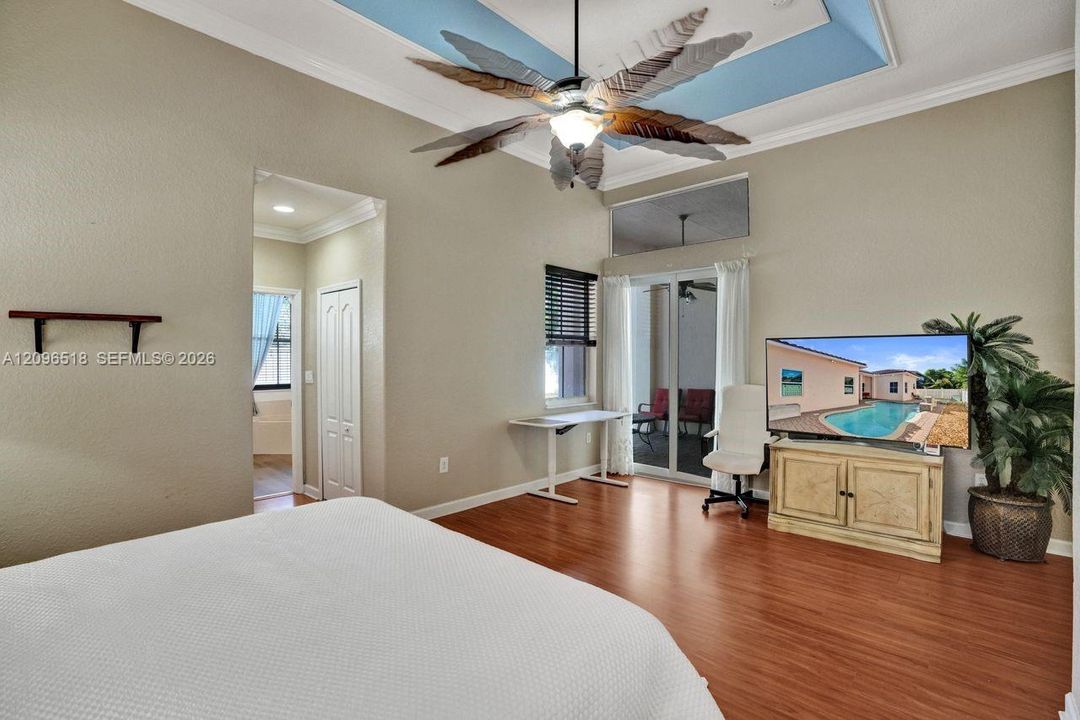 For Sale: $875,000 (4 beds, 2 baths, 2481 Square Feet)