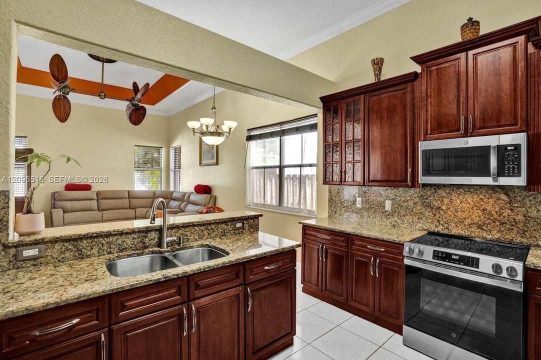 For Sale: $875,000 (4 beds, 2 baths, 2481 Square Feet)