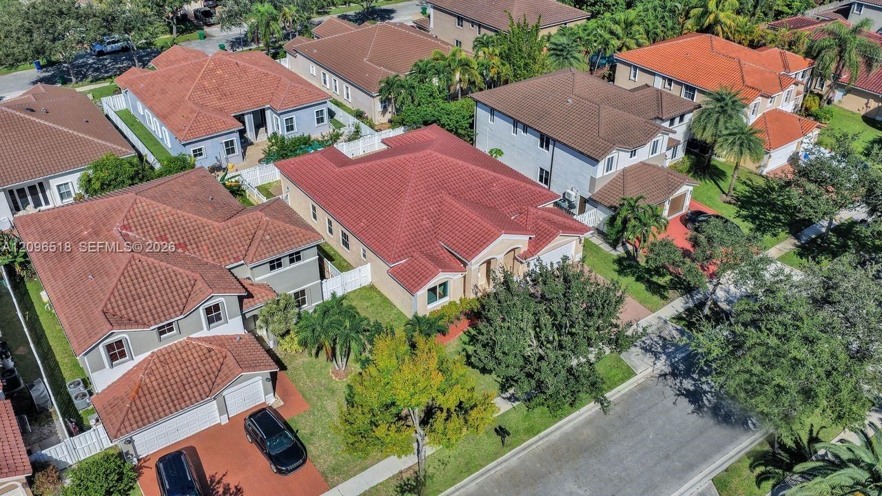 For Sale: $875,000 (4 beds, 2 baths, 2481 Square Feet)