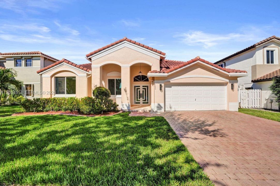 For Sale: $875,000 (4 beds, 2 baths, 2481 Square Feet)