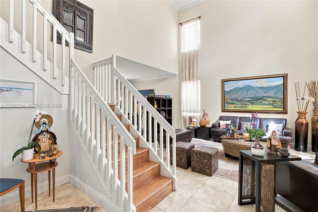 For Sale: $995,000 (4 beds, 2 baths, 2672 Square Feet)