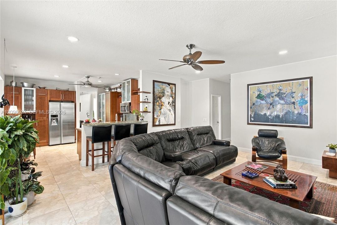 For Sale: $995,000 (4 beds, 2 baths, 2672 Square Feet)