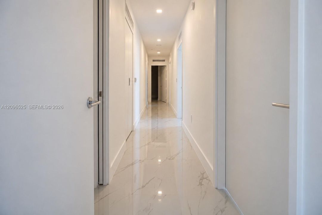 For Sale: $4,400,000 (4 beds, 5 baths, 2625 Square Feet)