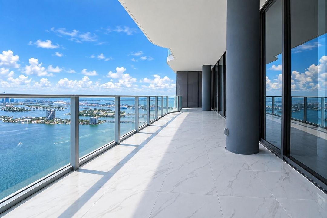 For Sale: $4,400,000 (4 beds, 5 baths, 2625 Square Feet)