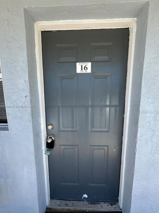 For Rent: $1,600 (2 beds, 2 baths, 744 Square Feet)