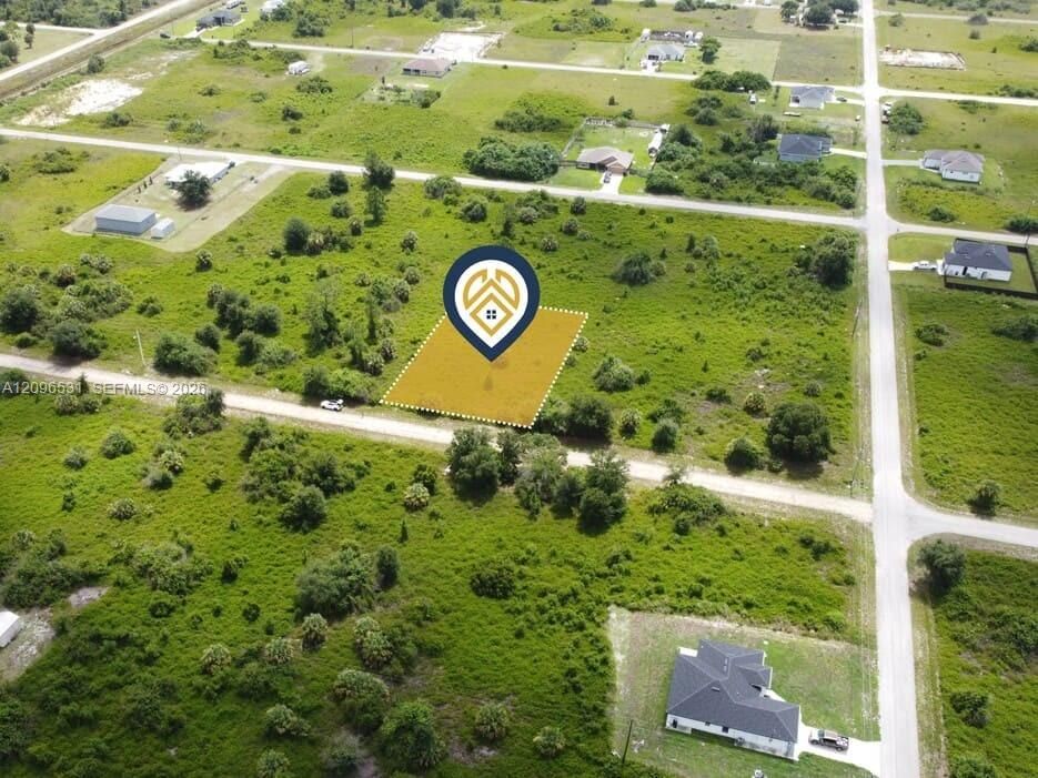 待售: $38,000 (0.50 acres)