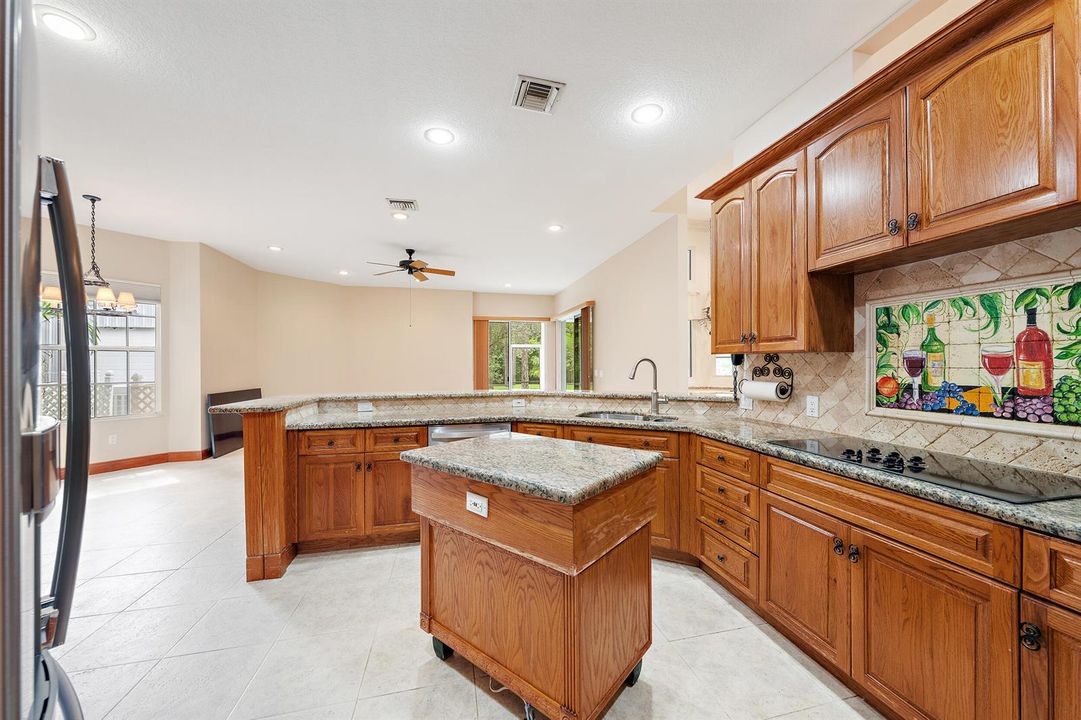 Open Kitchen