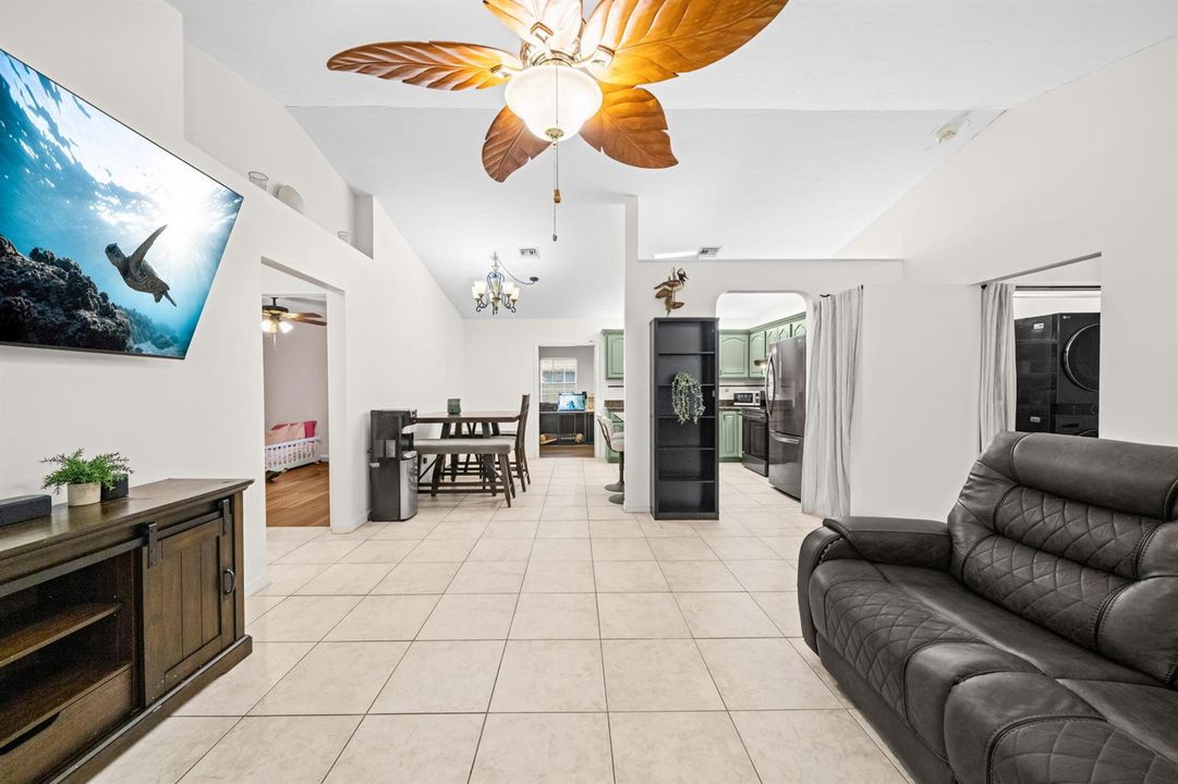 1-web-or-mls-3809-11th-st-sw
