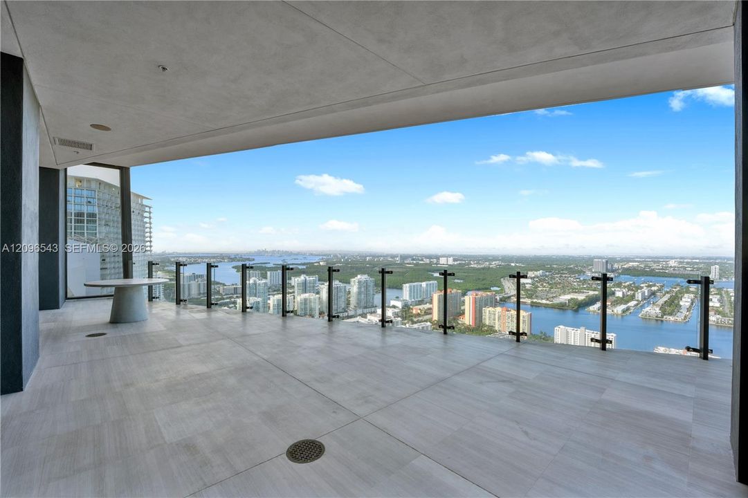 For Sale: $3,500,000 (2 beds, 2 baths, 2044 Square Feet)