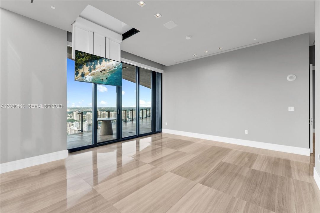 For Sale: $3,500,000 (2 beds, 2 baths, 2044 Square Feet)