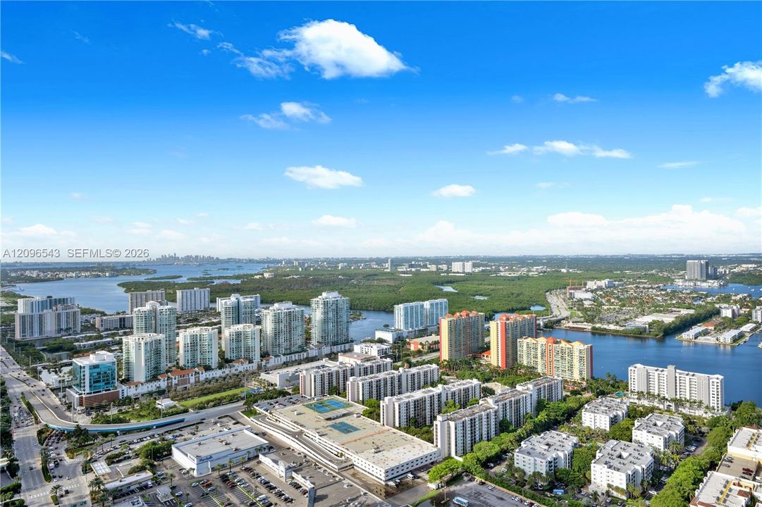 For Sale: $3,500,000 (2 beds, 2 baths, 2044 Square Feet)