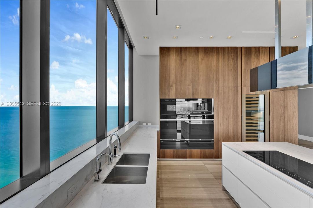 For Sale: $3,500,000 (2 beds, 2 baths, 2044 Square Feet)