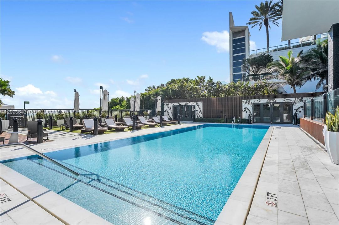 For Sale: $3,500,000 (2 beds, 2 baths, 2044 Square Feet)
