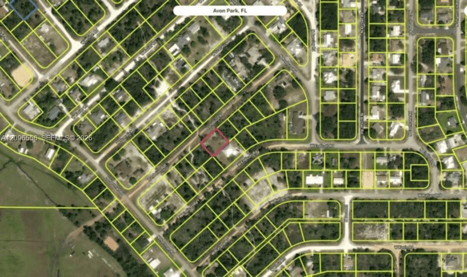 На продажу: $19,900 (0.28 acres)