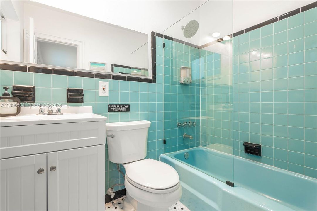 В аренду: $2,400 (1 спален, 1 ванн, 592 Квадратных фут)