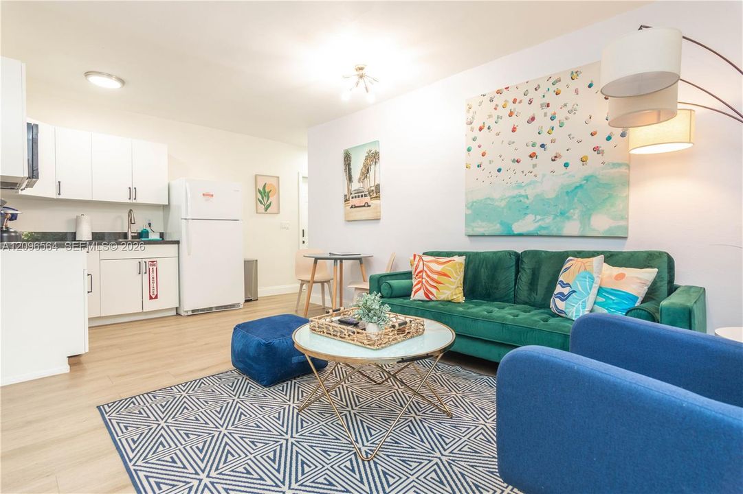 В аренду: $2,400 (1 спален, 1 ванн, 592 Квадратных фут)