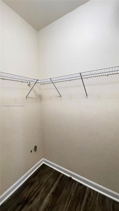 В аренду: $4,000 (4 спален, 3 ванн, 3080 Квадратных фут)