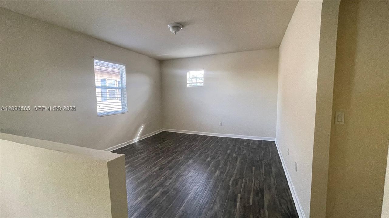 В аренду: $4,000 (4 спален, 3 ванн, 3080 Квадратных фут)