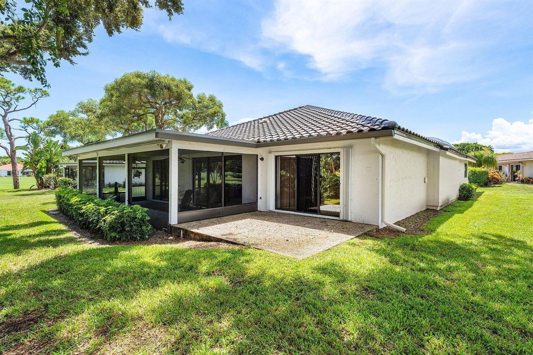 048-56WoodsLane-BoyntonBeach-FL-33436-SM