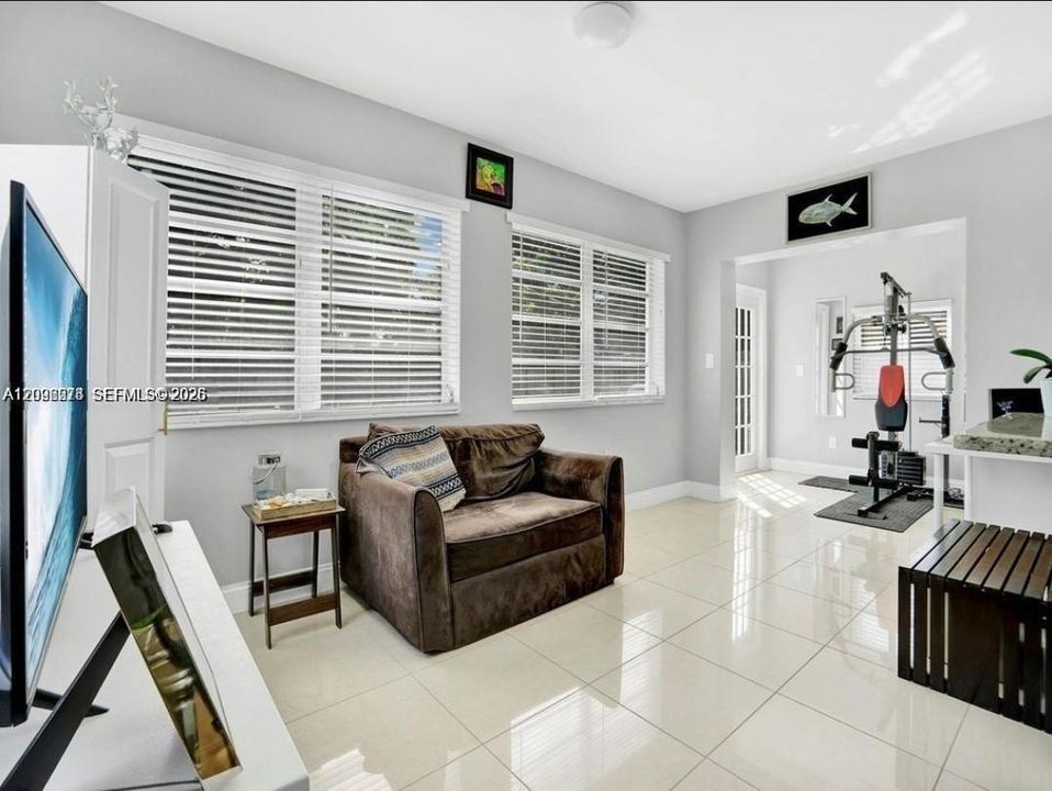 For Sale: $540,000 (3 beds, 2 baths, 1426 Square Feet)