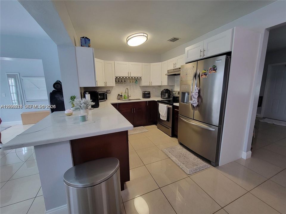 For Sale: $540,000 (3 beds, 2 baths, 1426 Square Feet)