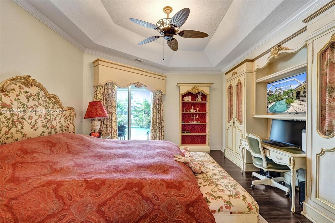 For Sale: $899,994 (4 beds, 3 baths, 2503 Square Feet)