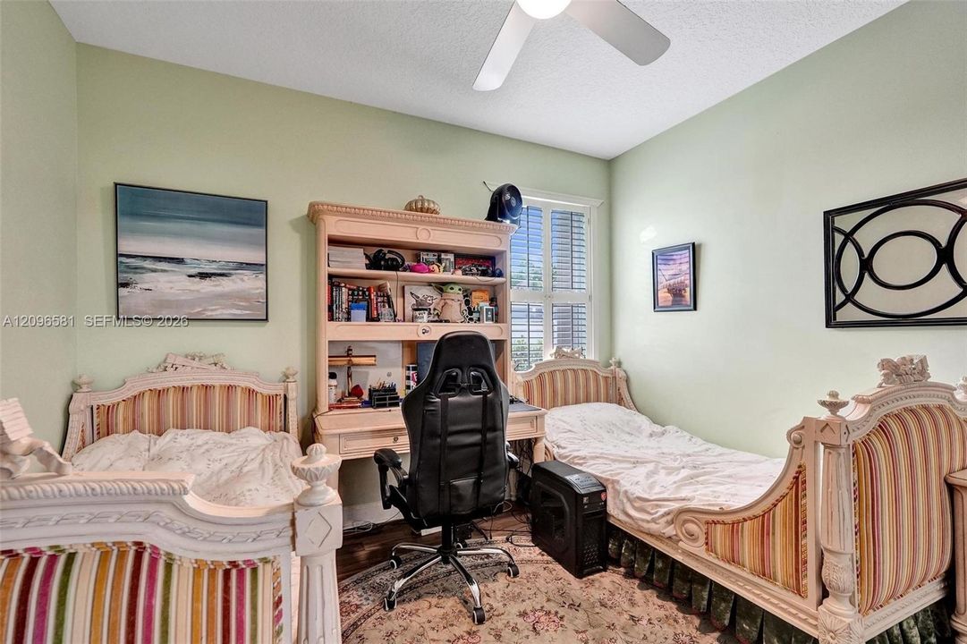 For Sale: $899,994 (4 beds, 3 baths, 2503 Square Feet)