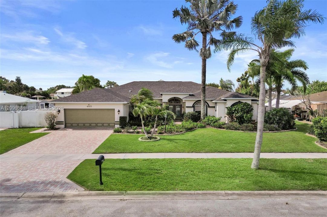 For Sale: $899,994 (4 beds, 3 baths, 2503 Square Feet)