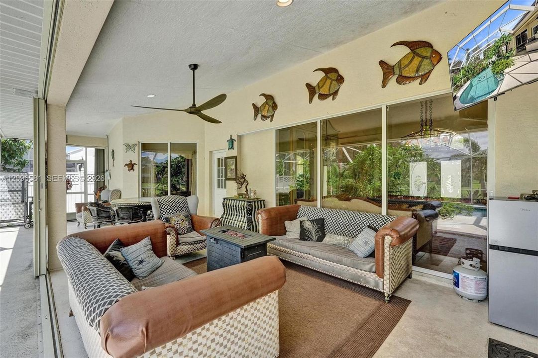 For Sale: $899,994 (4 beds, 3 baths, 2503 Square Feet)