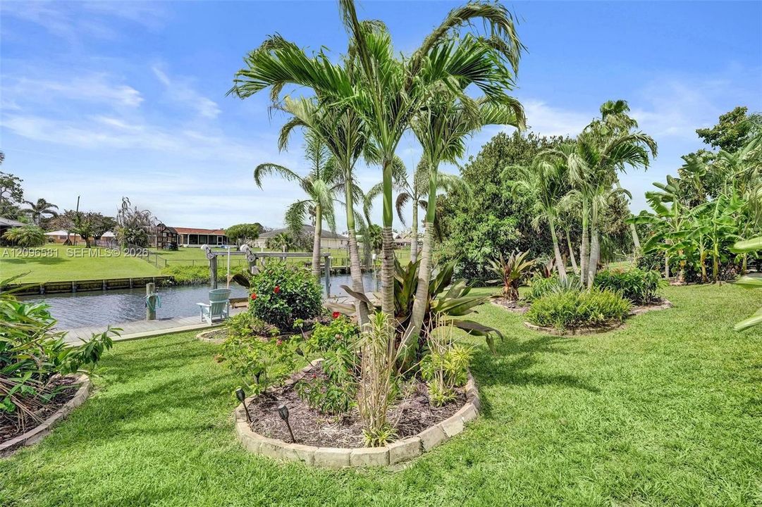 For Sale: $899,994 (4 beds, 3 baths, 2503 Square Feet)