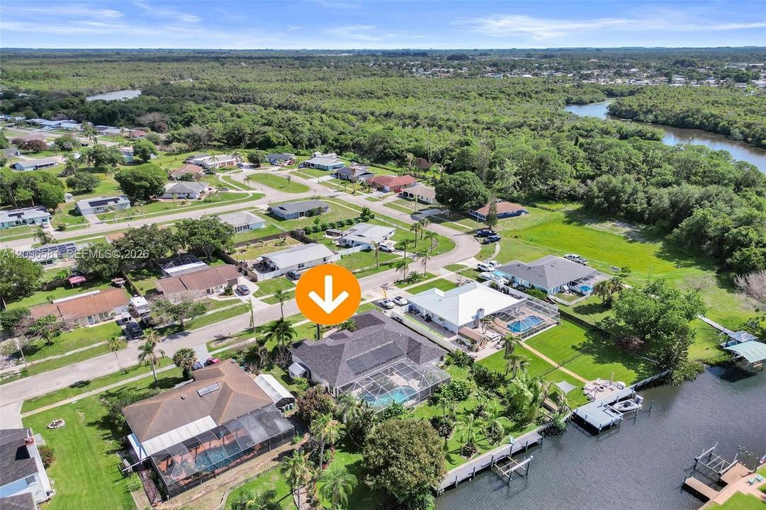 For Sale: $899,994 (4 beds, 3 baths, 2503 Square Feet)