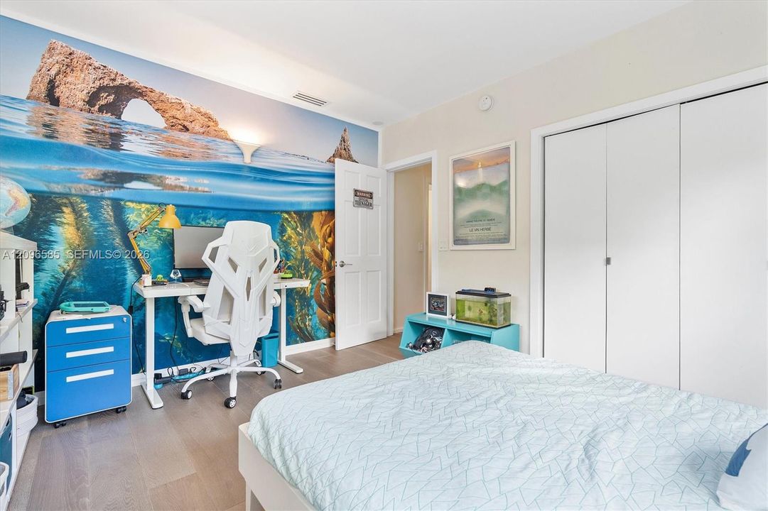 For Sale: $2,799,000 (4 beds, 3 baths, 2460 Square Feet)
