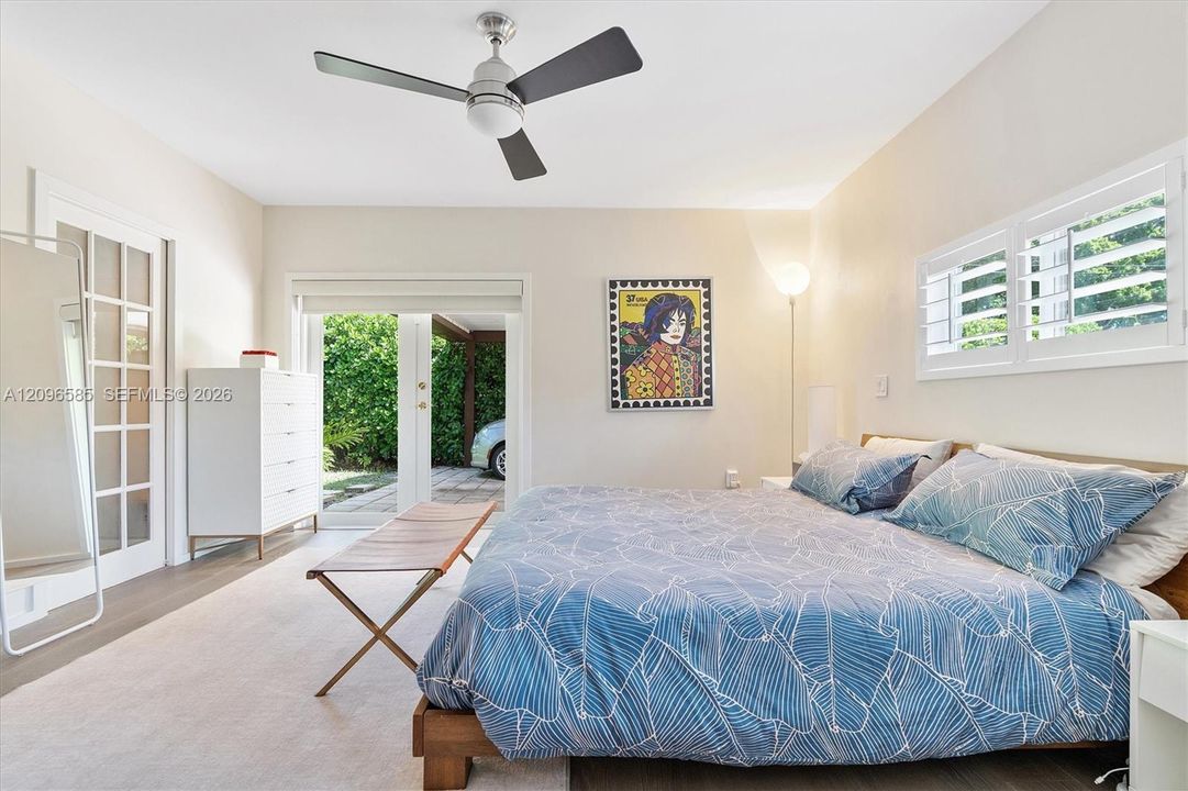 For Sale: $2,799,000 (4 beds, 3 baths, 2460 Square Feet)