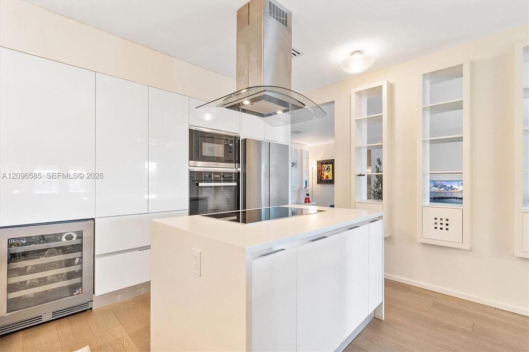 For Sale: $2,799,000 (4 beds, 3 baths, 2460 Square Feet)