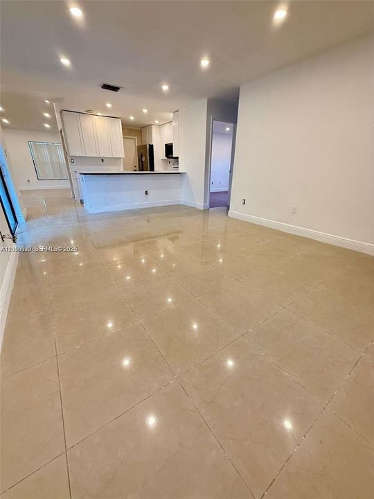 En Renta: $3,950 (3 camas, 2 baños, 1524 Pies cuadrados)
