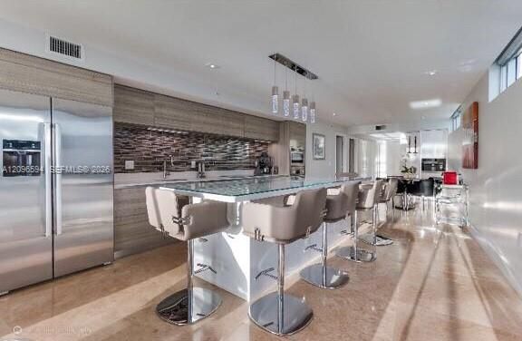 For Rent: $7,500 (2 beds, 2 baths, 1175 Square Feet)