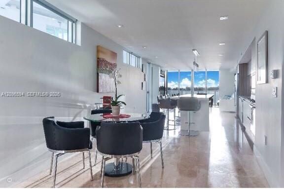 For Rent: $7,500 (2 beds, 2 baths, 1175 Square Feet)