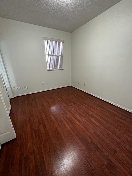 En Renta: $2,650 (3 camas, 3 baños, 1410 Pies cuadrados)