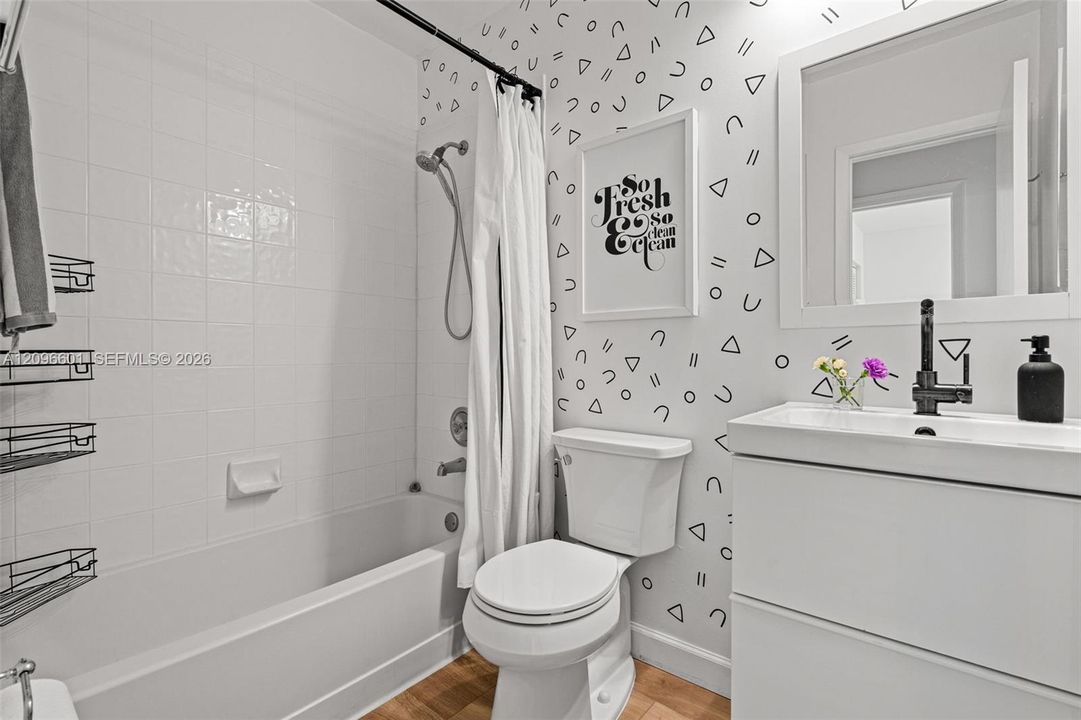 2nd Full Bathroom