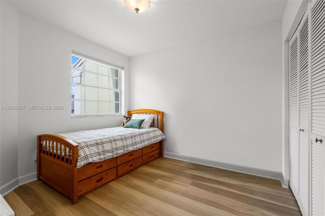 2nd Bedroom