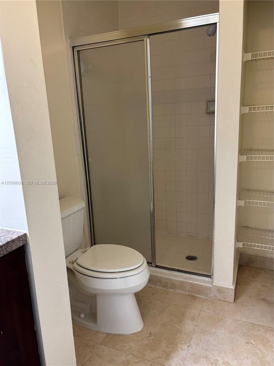 For Sale: $275,000 (2 beds, 2 baths, 1097 Square Feet)