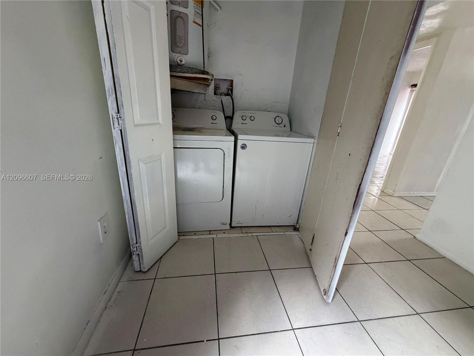 В аренду: $3,000 (4 спален, 2 ванн, 1470 Квадратных фут)