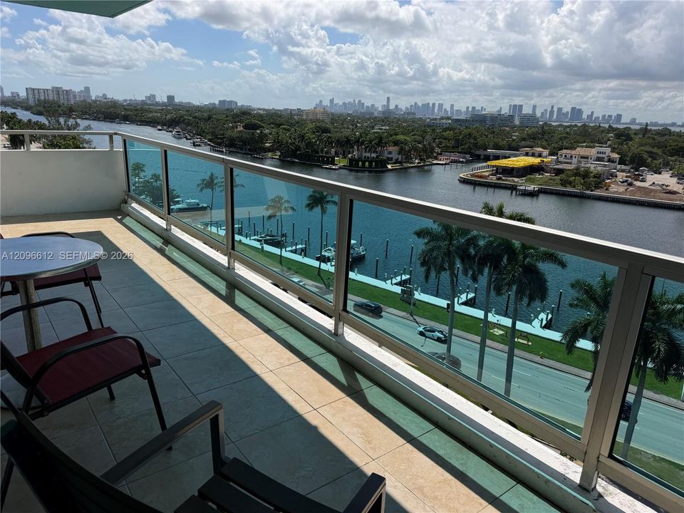 For Rent: $4,200 (2 beds, 2 baths, 1600 Square Feet)