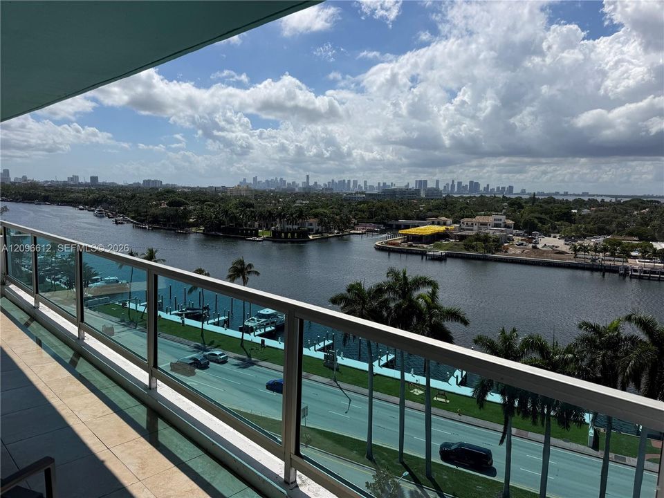 For Rent: $4,200 (2 beds, 2 baths, 1600 Square Feet)